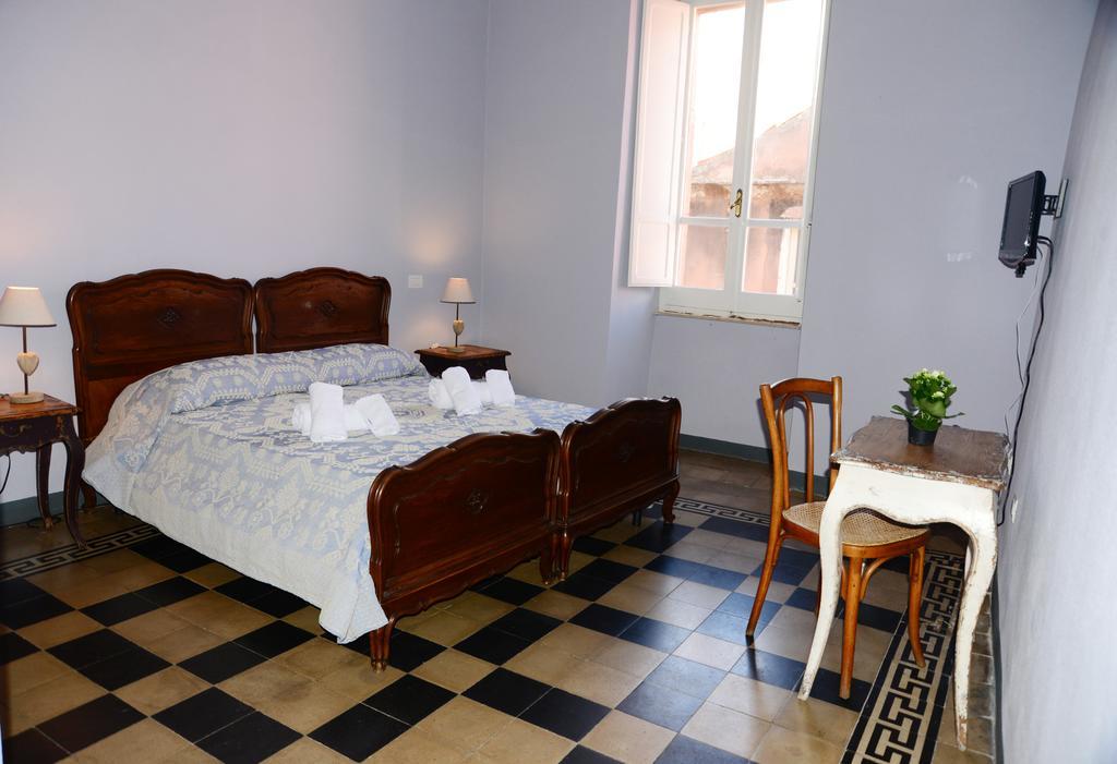 Hotel Il Corso 41 Openhouse Bosa Esterno foto