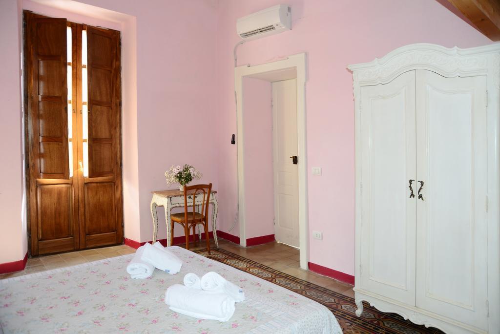 Hotel Il Corso 41 Openhouse Bosa Camera foto